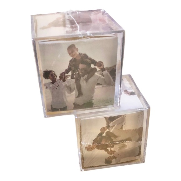 2 Clear acrylic‎ lucite 2.5” photo cube picture holders new - Picture 10 of 12